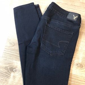 AE jeggings. Size 6 regular.